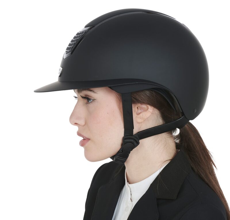 Шолом зі змінними лайнерами Wide Visor Ultra-light від Equestro